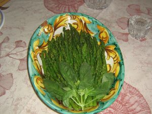 Asparagus with lemon butter